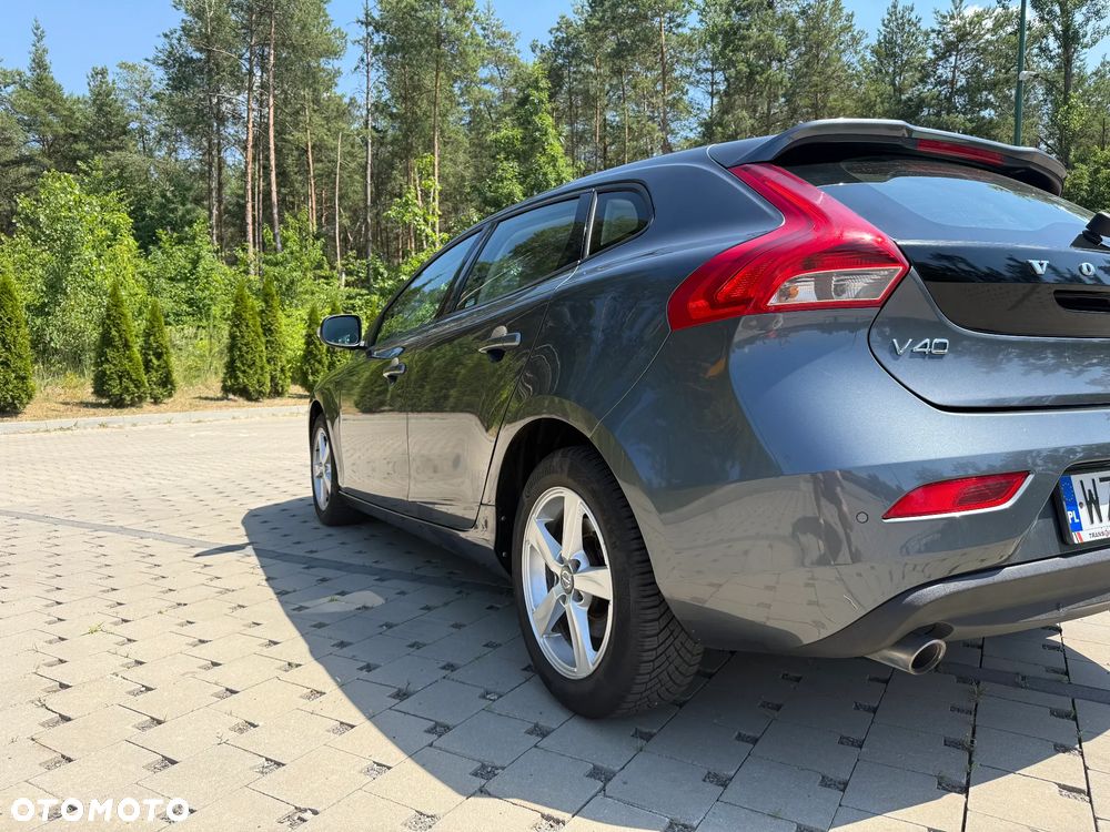 Volvo V40 - 11