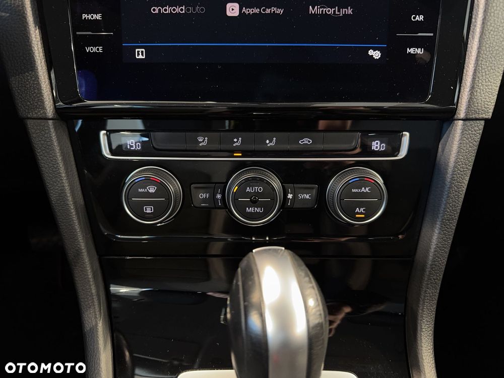 Volkswagen Golf Variant - 22