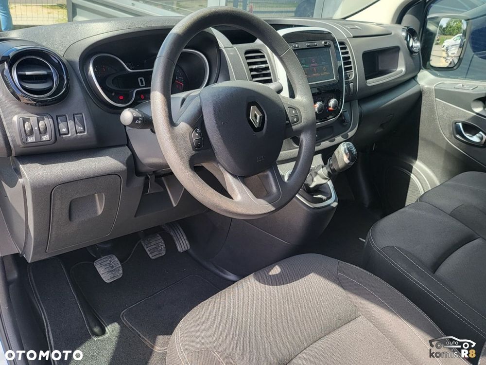 Renault Trafic - 16