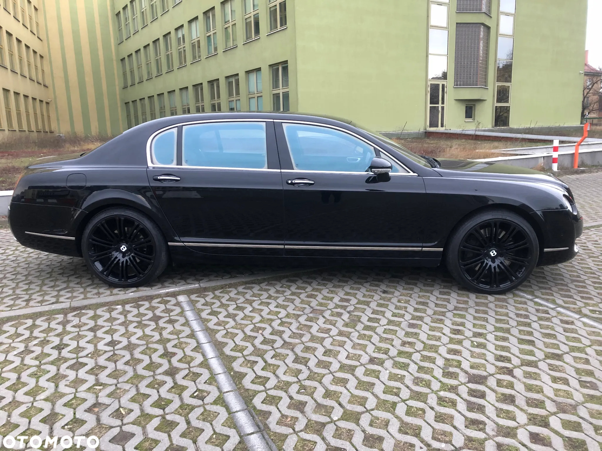 Bentley Flying Spur Continental - 10