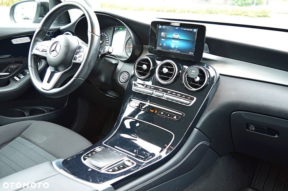 Mercedes-Benz GLC - 23