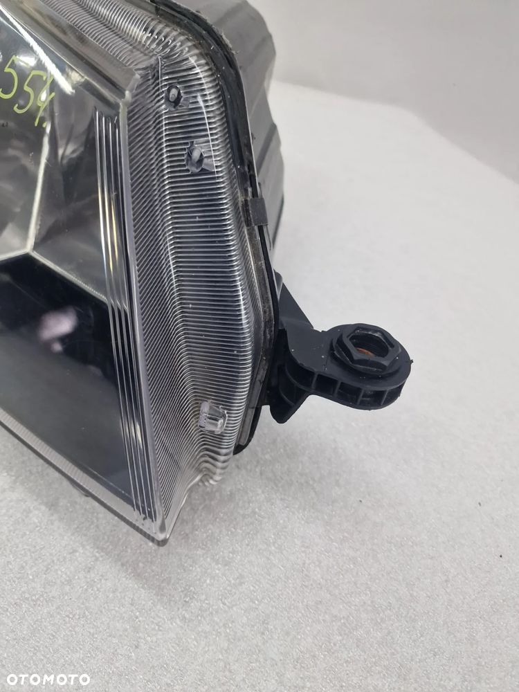 SKODA OCTAVIA 3 III 5E0 12- PRAWA ZWYKŁA LAMPA PRZEDNIA PRZÓD , NR AUKCJI LA554 - 2