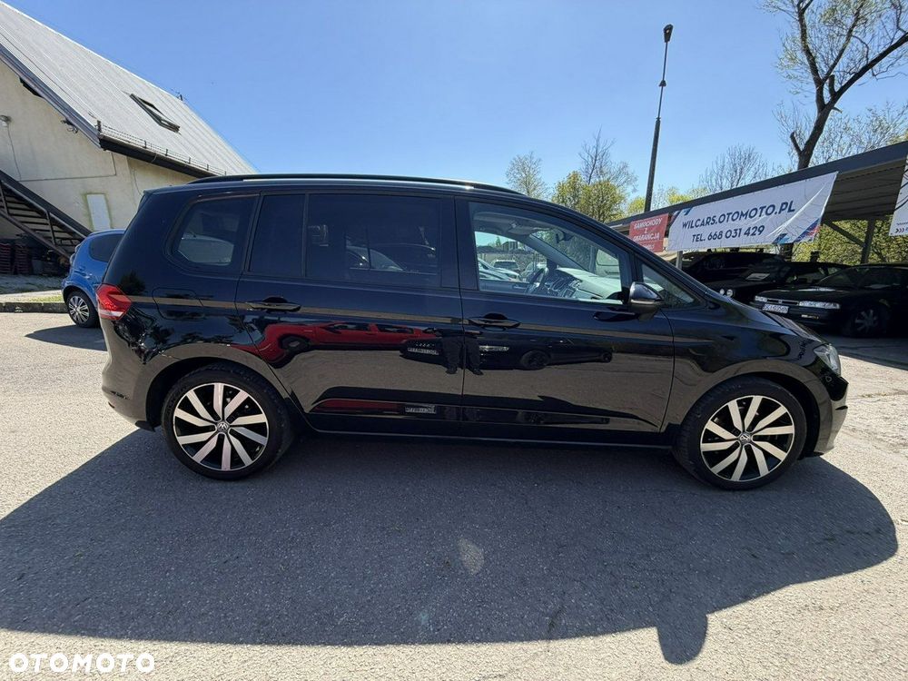 Volkswagen Touran - 6