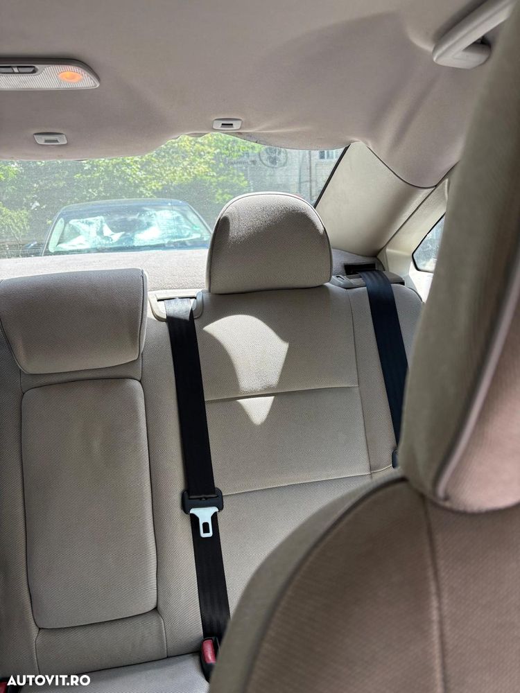 Volvo S40 2.4 Aut. Kinetic - 5