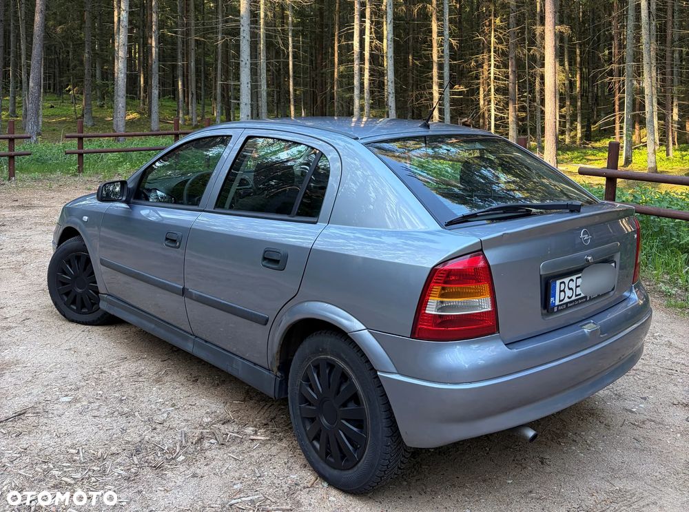 Opel Astra - 4