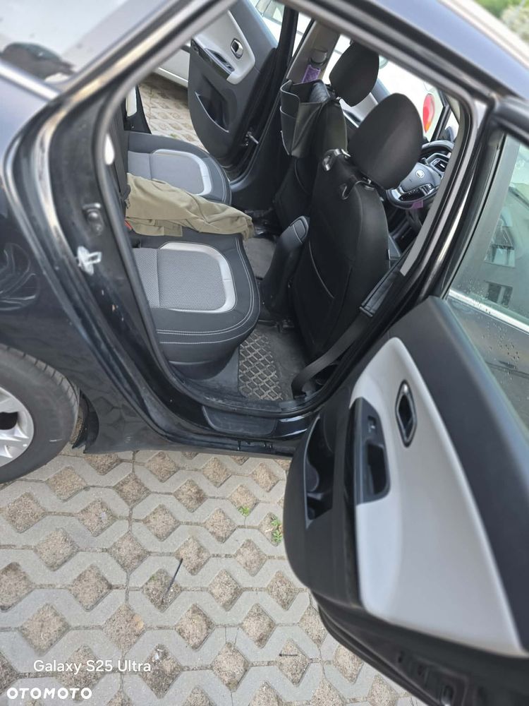 Kia Ceed - 8