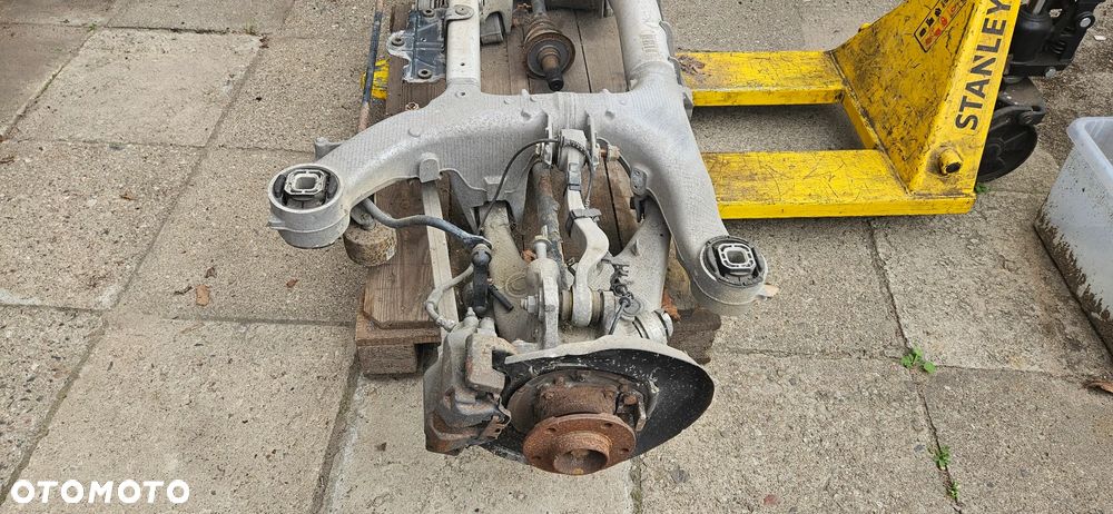 BMW 7 F01 F02 3.0D 4.0D Zawieszenie tył Ława tylna Sanki Zwrotnica z wahaczami półoś Zawieszenie prawa lewe Półoś 6775884 7566075 7566074 - 5