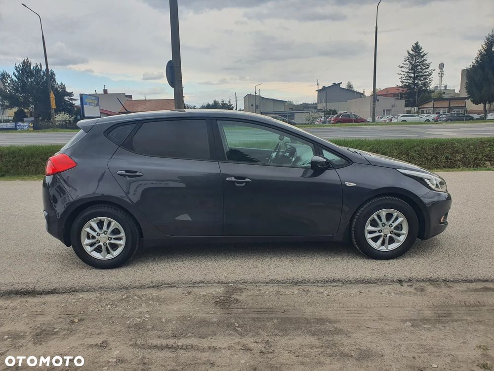 Kia Ceed 1.4 CVVT Attract - 4