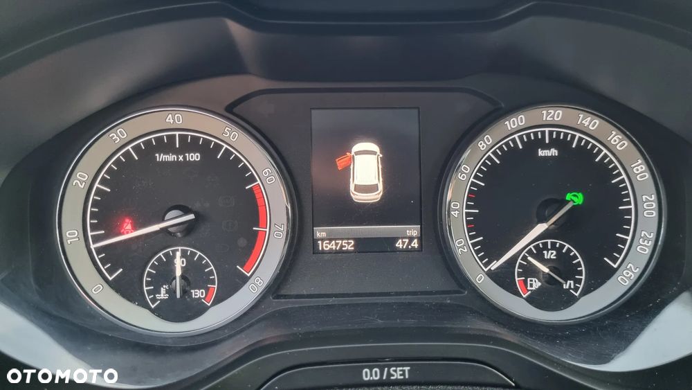 Skoda Karoq 1.5 TSI ACT DSG Ambition - 32