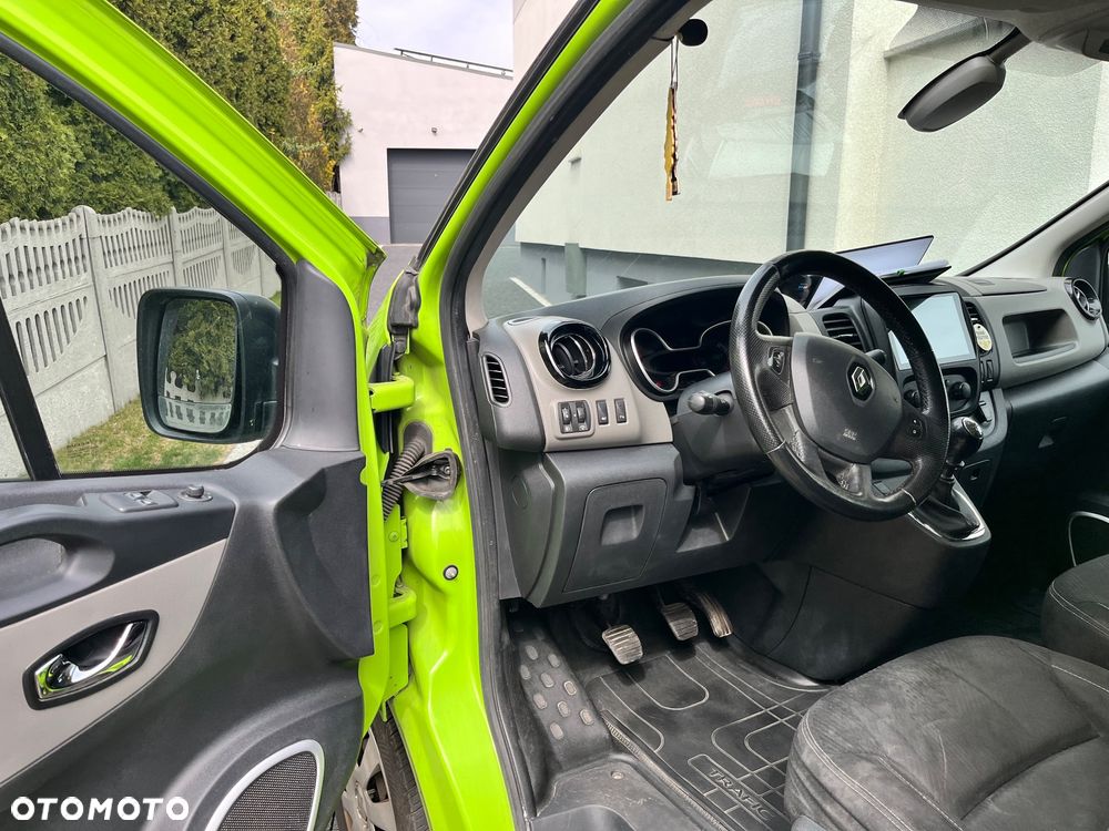 Renault Trafic - 12