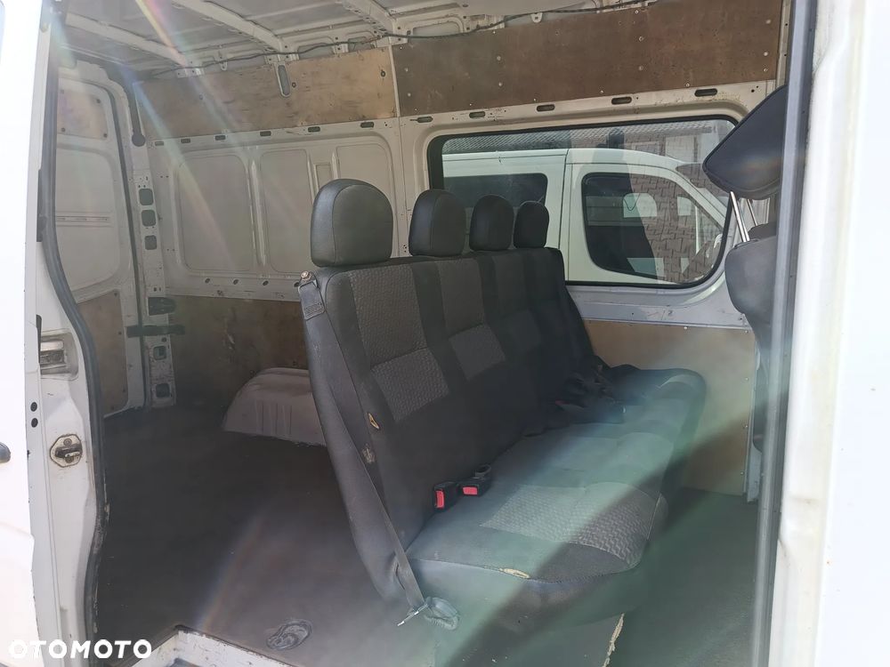 Mercedes-Benz Sprinter 2.7 CDI 9 osób klima hak 3 tony - 16