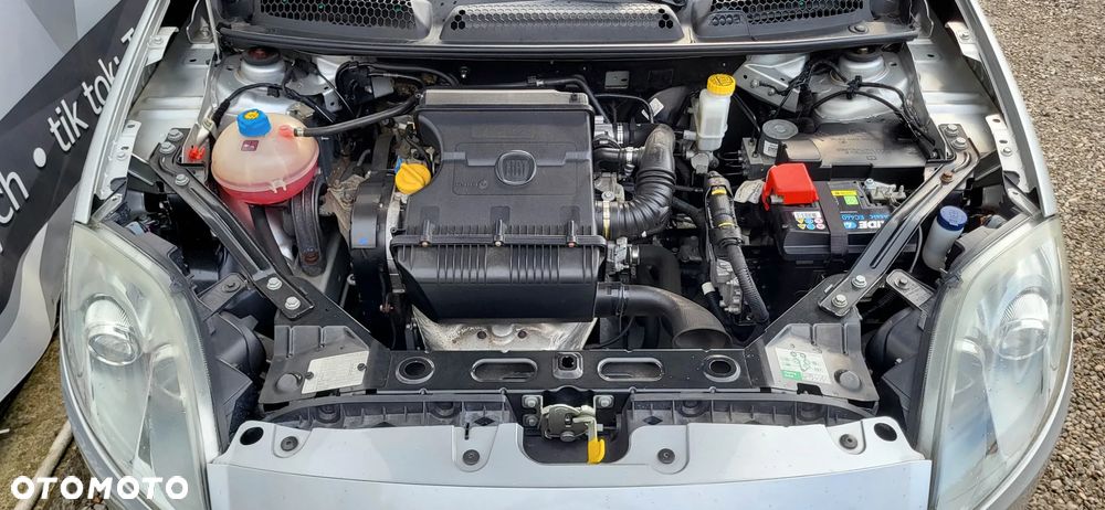 Fiat Bravo 1.4 16V Dynamic - 24