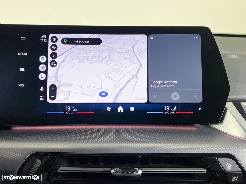 BMW iX2 eDrive20 Pack Desportivo M - 16