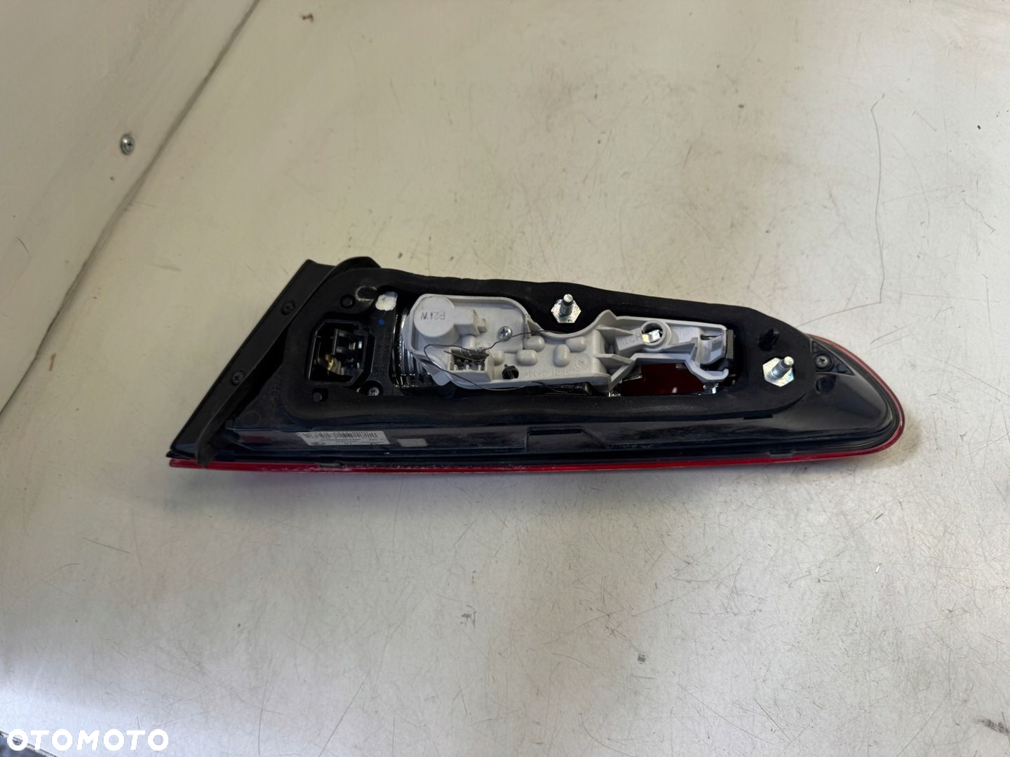 ALFA ROMEO GIULIETTA LAMPA LEWY TYŁ W KLAPĘ 50513401 - 10