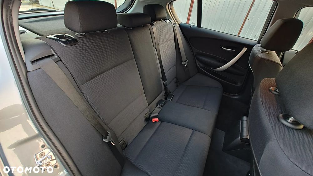 BMW Seria 1 - 16