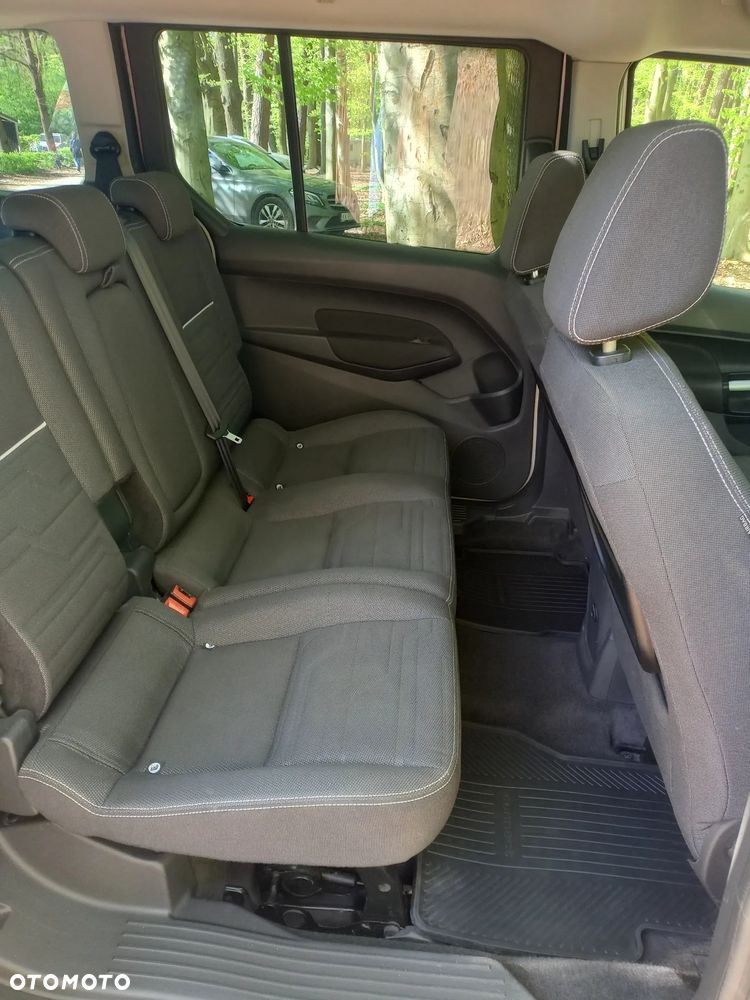 Ford Tourneo Connect - 10