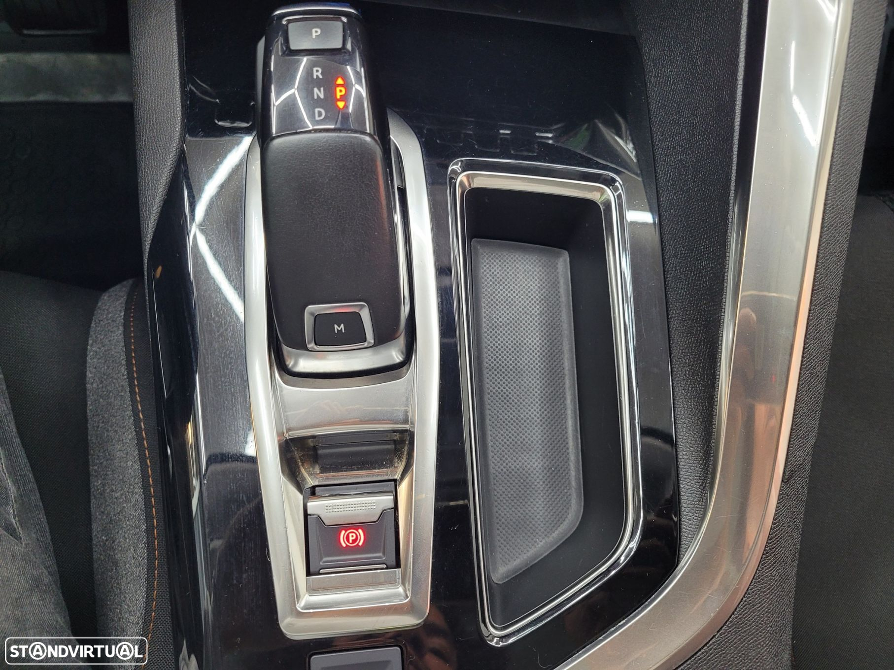 Peugeot 3008 1.2 PureTech Allure EAT8 - 36