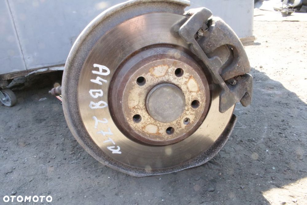 wahacz prawy tył Audi A4 B8 2.7 TDI - 1