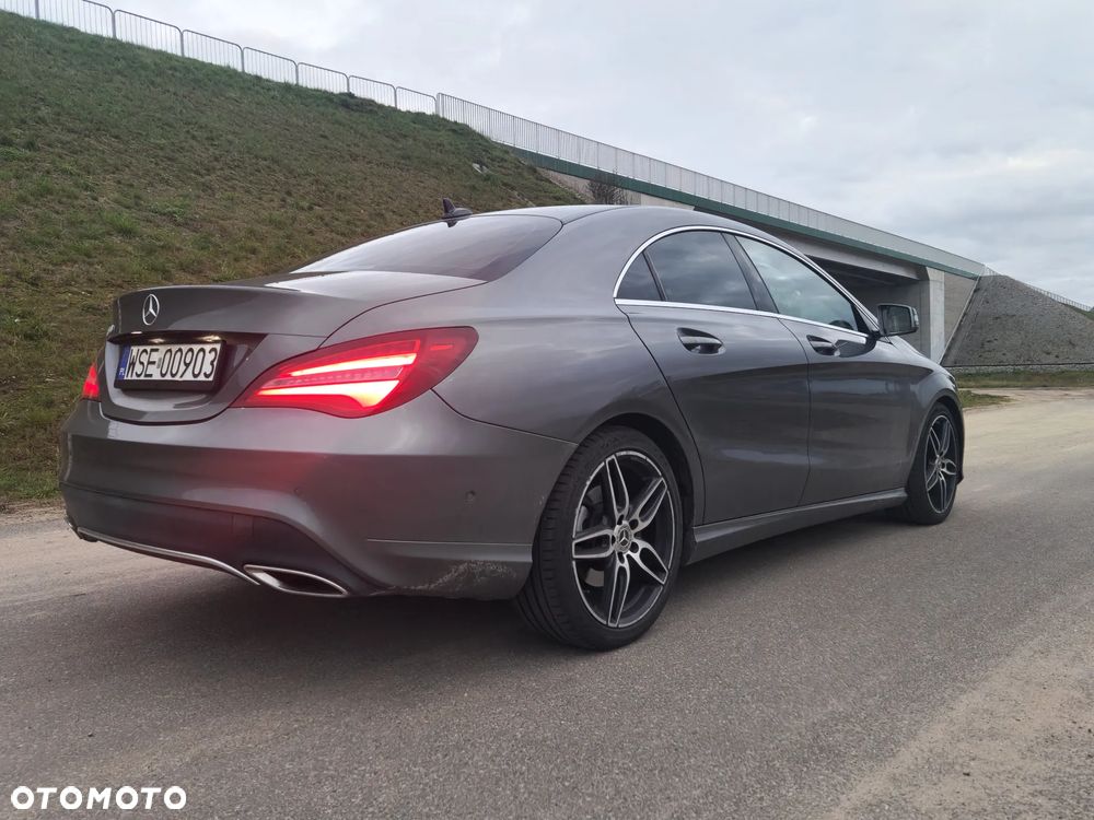 Mercedes-Benz CLA 200 7G-DCT AMG Line - 22