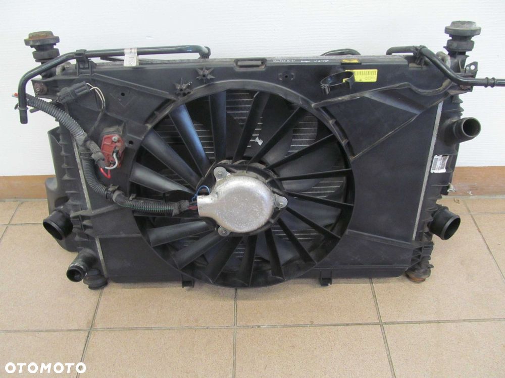 ALFA ROMEO 159 1.9 MJTD CHLODNICE WENTYLATOR 04/11 - 4