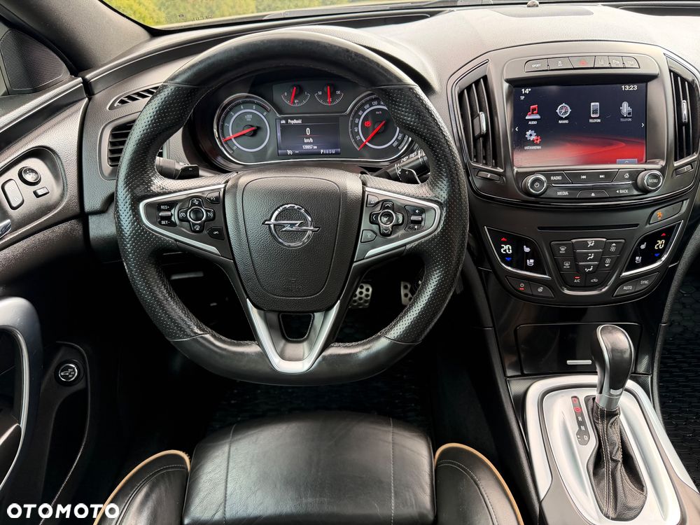 Opel Insignia - 26