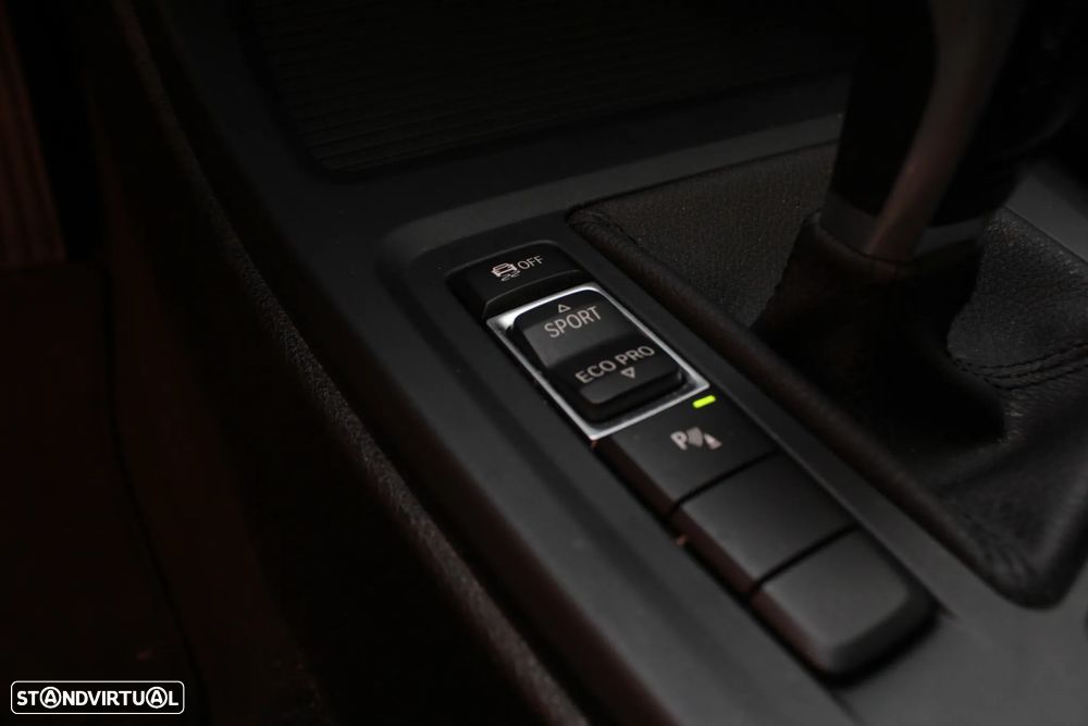 BMW X1 16 d sDrive Auto - 44