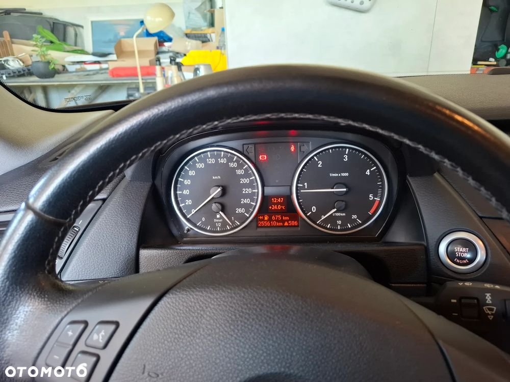 BMW X1 sDrive18d - 24