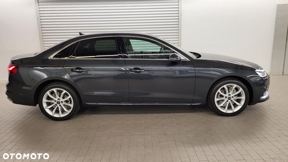 Audi A4 Limousine - 3