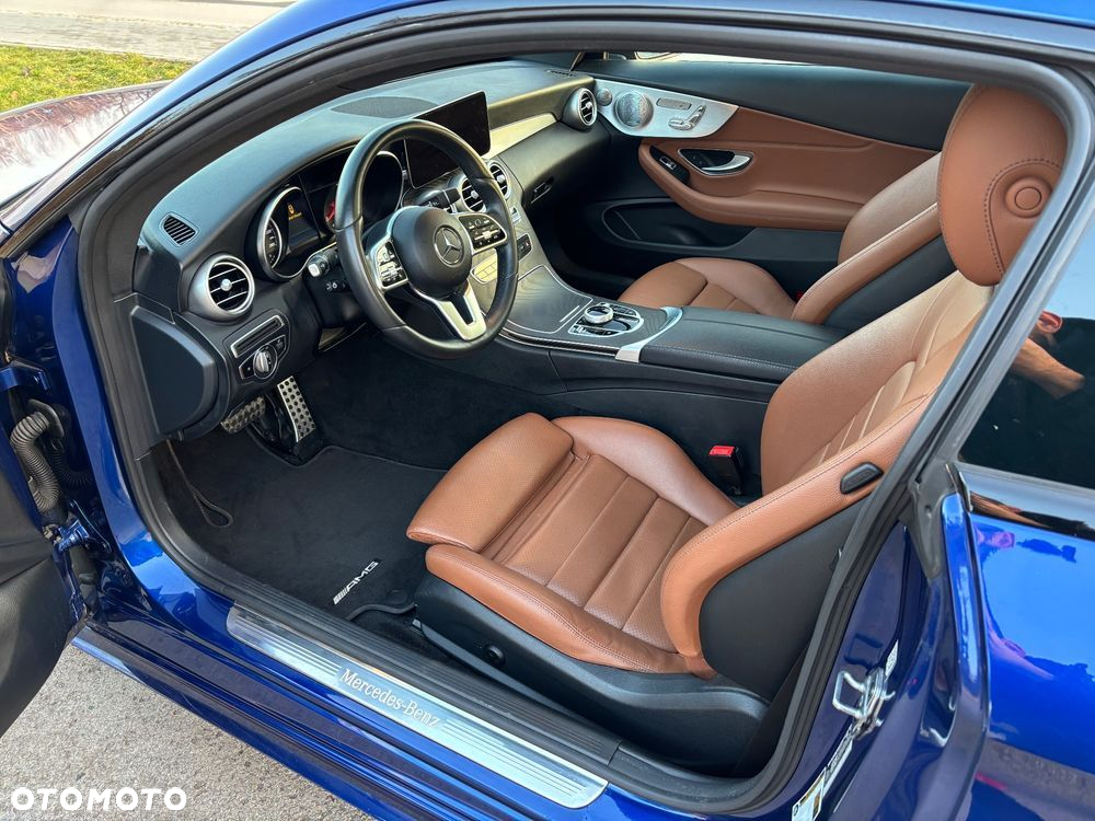 Mercedes-Benz Klasa C 300 Coupe 4Matic 9G-TRONIC AMG Line - 21