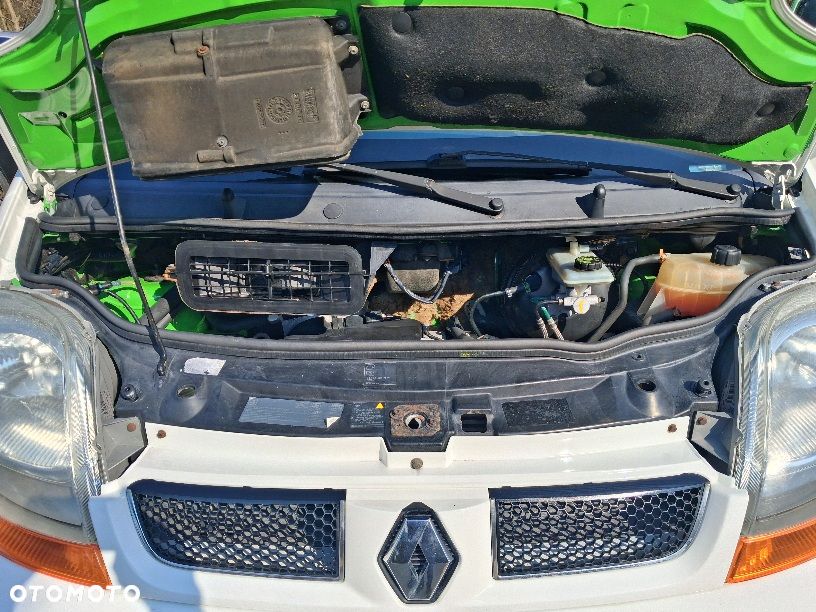 Renault Trafic - 15
