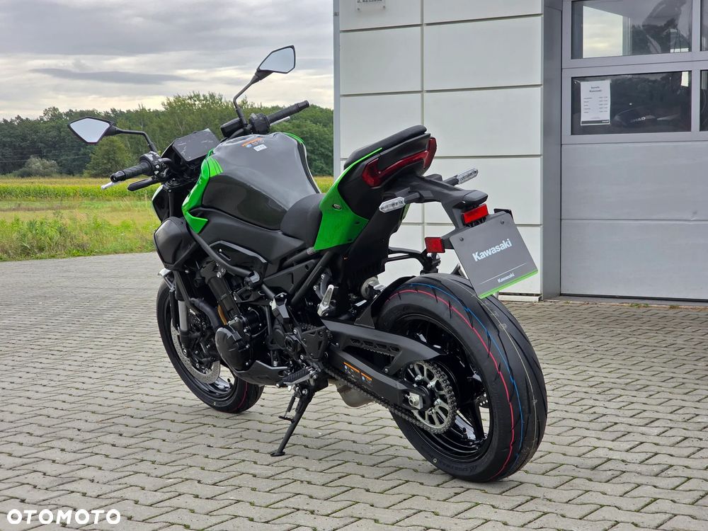 Kawasaki Z 900 - 16