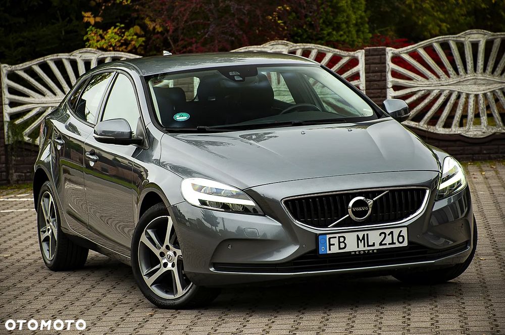 Volvo V40 D2 Summum - 12