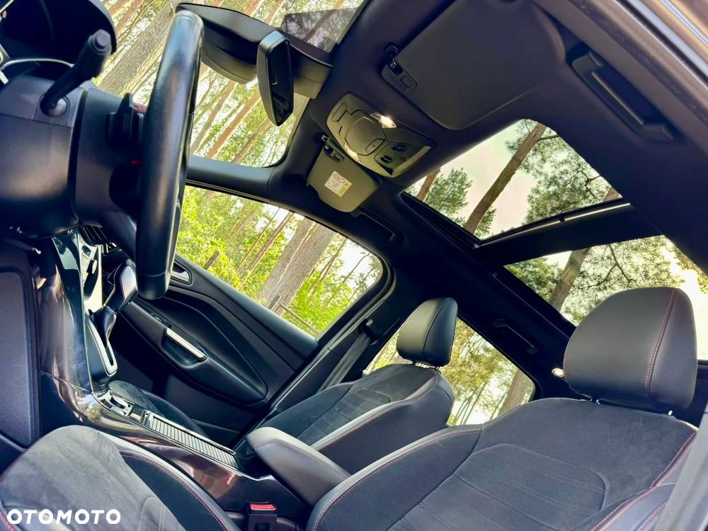 Ford Kuga 2.0 TDCi AWD ST-Line - 24