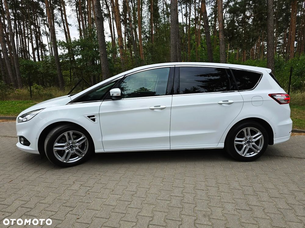 Ford S-Max - 25