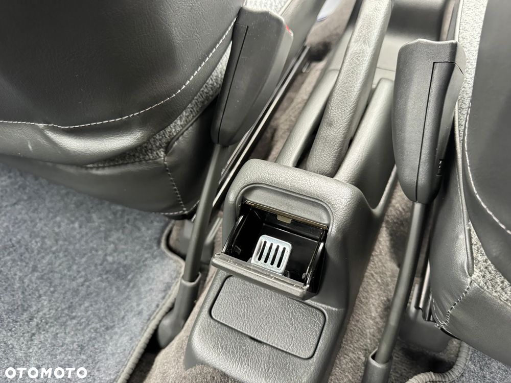 Honda Civic 1.5i - 29