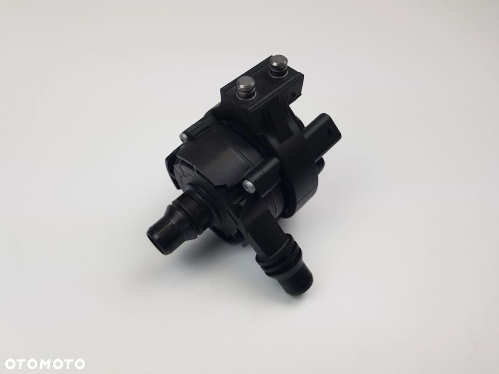 Dodatkowa Pompa Pompka wody BMW F20 F30 G20 G30 2.0 8605322 - 5