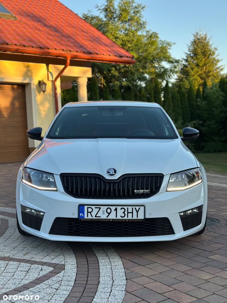 Skoda Octavia 2.0 TSI RS DSG - 5