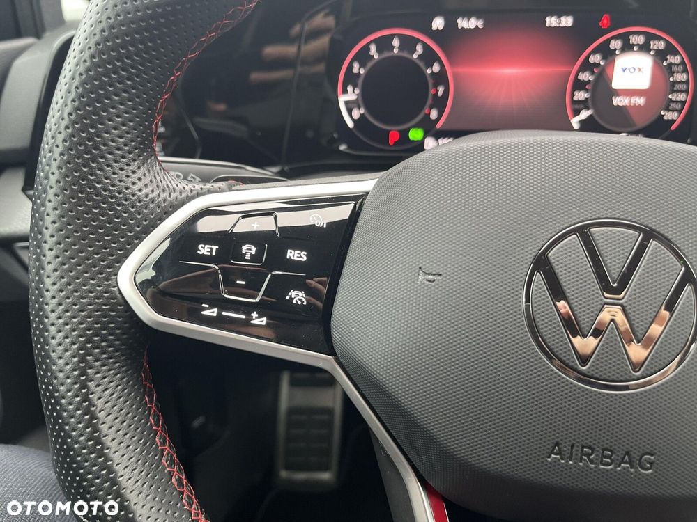 Volkswagen Golf - 14