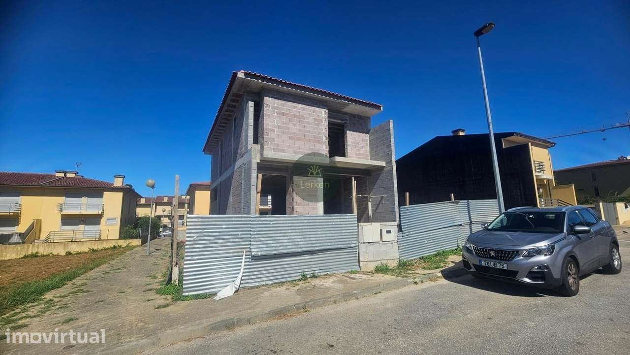 Moradia em Banda T3 Venda em Loureira,Vila Verde - Grande imagem: 2/20