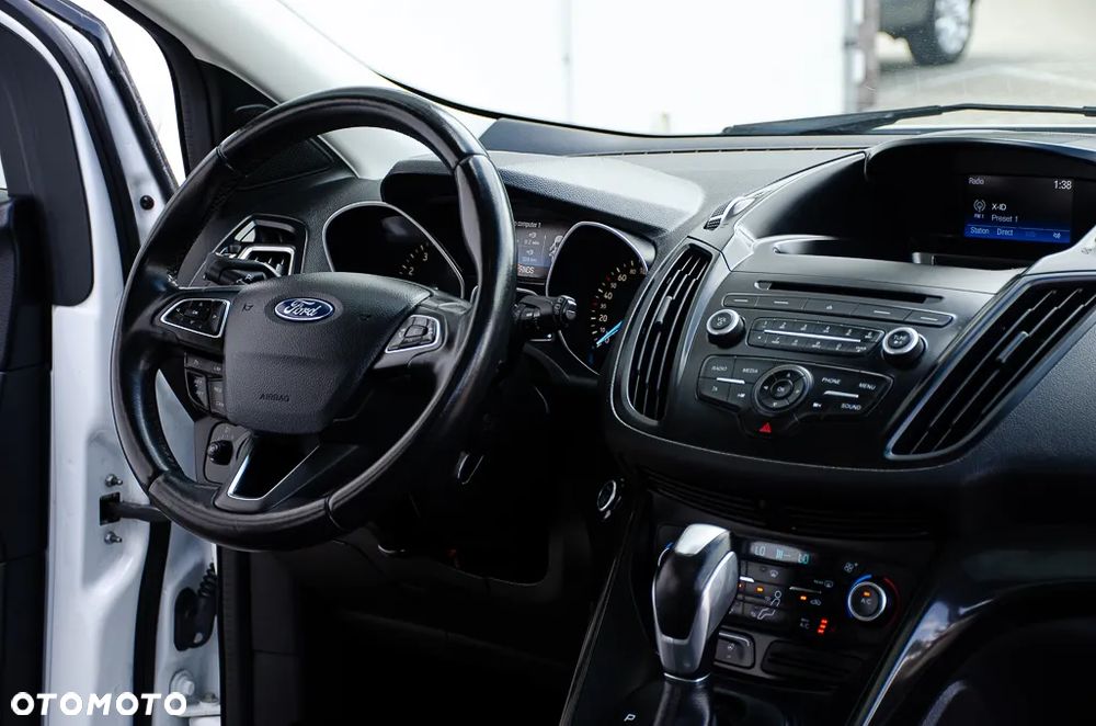 Ford Kuga 1.5 EcoBoost 4x4 Titanium - 27