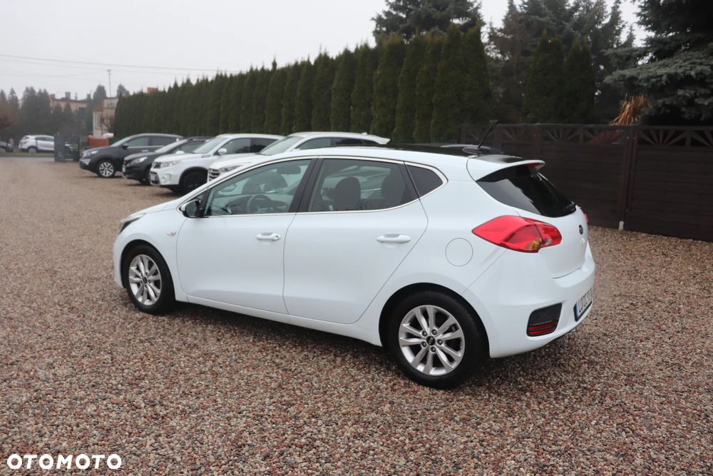 Kia Ceed 1.6 GDI Spirit - 4
