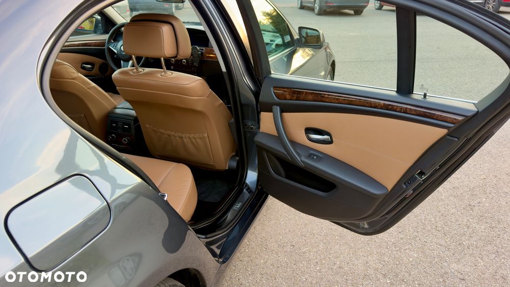 BMW Seria 5 - 16