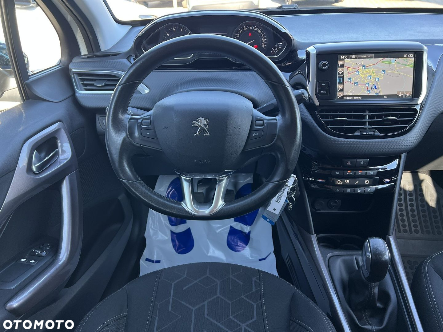 Peugeot 2008 - 10