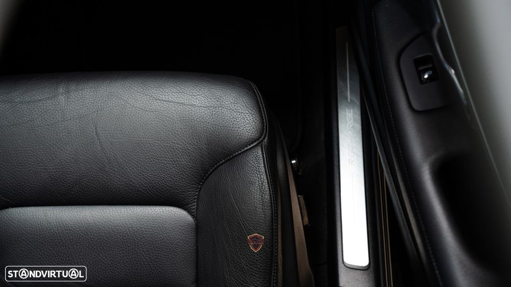 Volvo V90 2.0 T6 PHEV Inscription AWD - 43