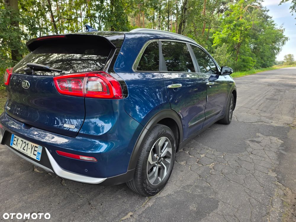 Kia Niro 1.6 GDI Hybrid L Business Line - 10