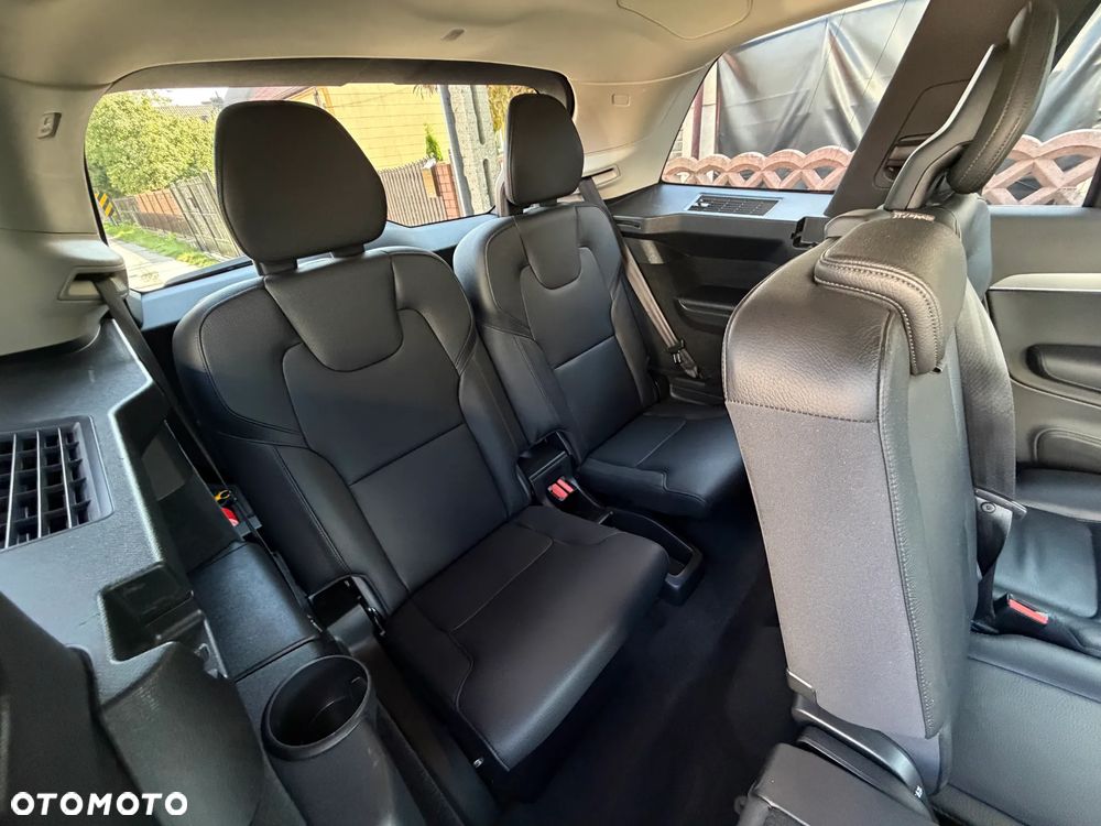 Volvo XC 90 B5 D AWD Momentum Pro 7os - 31