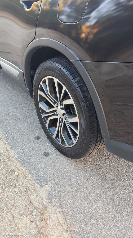 Mitsubishi Outlander 2.2 DI-D Intense Black Edition - 6
