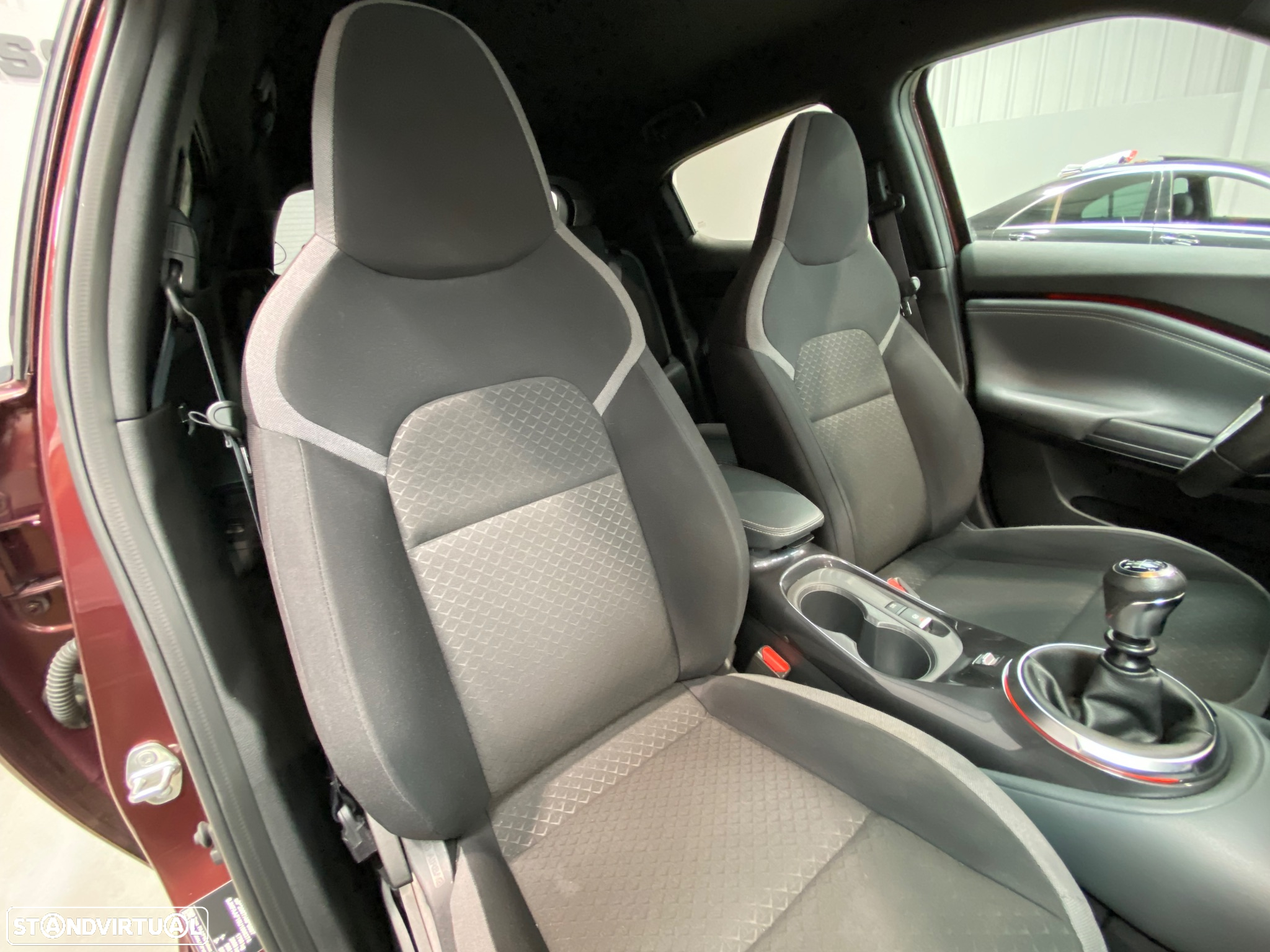 Nissan Juke 1.0 DIG-T N-Connecta - 11