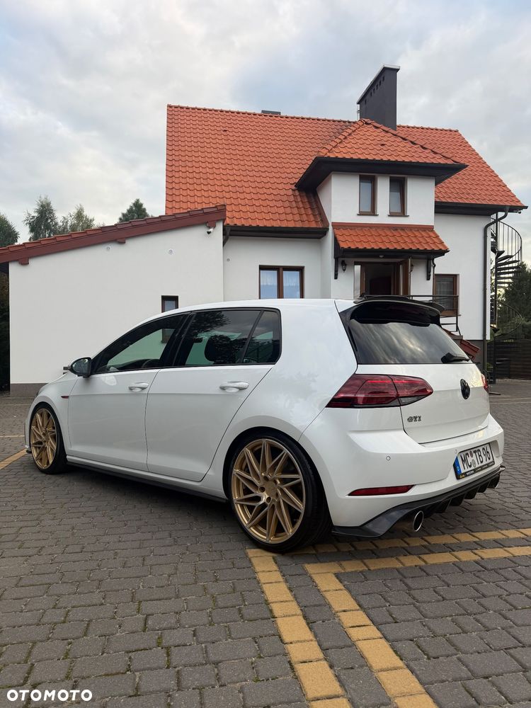 Volkswagen Golf GTI (BlueMotion Technology) DSG - 12