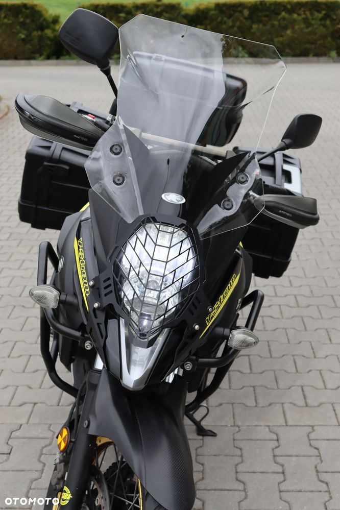 Suzuki V-STROM - 16